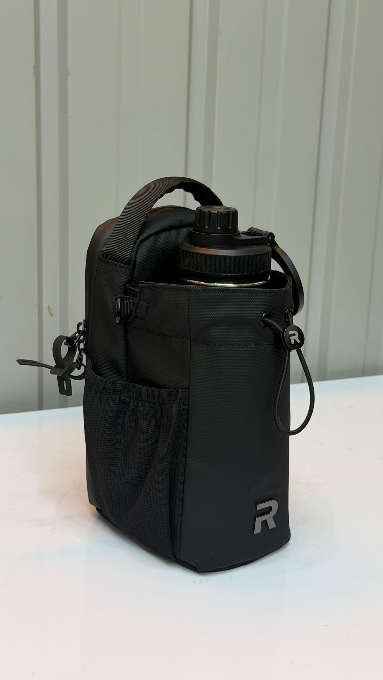 The Rig Pro — Magnetic Bottle Bag